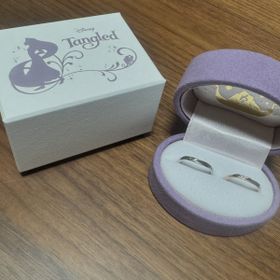 【Disney PRINCESS Rapunzel(ディズニープリンセスラプンツェル)の口コミ】 指輪の色にピンクゴールドがあって選ぶことができたから！
指輪の形がどれ…