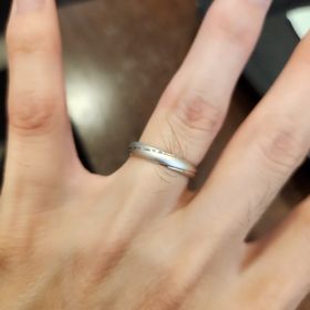 【PILOT BRIDAL(パイロットブライダル)の口コミ】 マット加工とツルツルの線がメリハリがあってかっこいいです。アクセント…