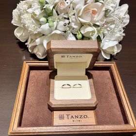 【TANZO.(鍛造指輪)の口コミ】 デザイン：主張しすぎなく自然なデザインからダイヤを施した個性的なデザ…