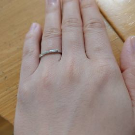 【ついぶ工房の口コミ】 先に既製品を販売している他店に指輪を見に行った時に気に入ったデザイン…