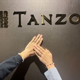【TANZO.(鍛造指輪)の口コミ】 素材はコーラルゴールドです。７種類の素材から選ぶことができ、自分の手…