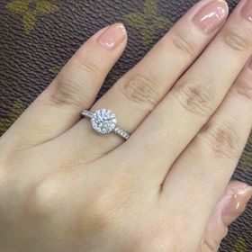 【ラザール ダイヤモンド(LAZARE DIAMOND)の口コミ】 今指輪を付けていてもテンションが上がることはもちろん、歳を重ねてから…