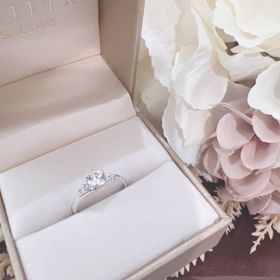 【BELETHE(ベルテ)】の口コミ 婚約指輪はとにかく存在感のある華やかなものをプレゼントしたく、予算内で...