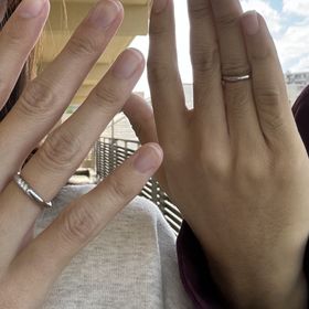 【4℃ BRIDAL(ヨンドシーブライダル)の口コミ】 まず、シンプルかつ綺麗な指輪を探しており、値段帯も納得できるという点…