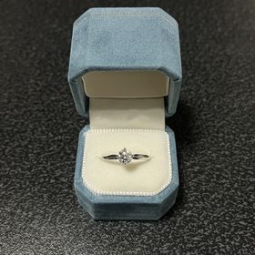 【ENUOVE(イノーヴェ)の口コミ】 シンプルな王道スタイルの指輪を探していましたが、この指輪のシンプルか…