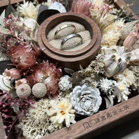 【鎌倉彫金工房の口コミ】 デザインや色、指輪の幅、仕上げをそれぞれ選び、自分だちで作り上げてい…