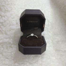 【アイプリモ(I-PRIMO)の口コミ】 デザインが指の形に合っており、シンプルで合わせやすいものを選びました…