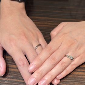 【AMATSU(アマツ)の口コミ】 他のブランドにはないような珍しいデザインで、運命の赤い糸をイメージし…