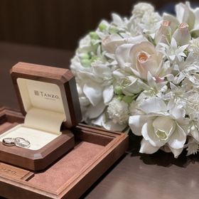 【TANZO.(鍛造指輪)の口コミ】 着け心地がすごく自分の指にフィットしました。
また、キラキラしたダイヤ…
