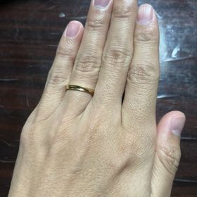 【ROYAL ASSCHER(ロイヤル・アッシャー)の口コミ】 お手頃な価格で、夫婦共に同じブランドの結婚指輪を購入しました。シンプ…