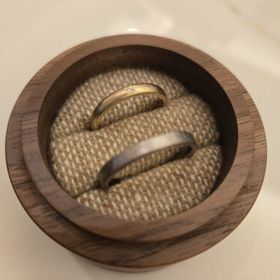 【鎌倉彫金工房の口コミ】 以前、友人とシルバーリングを作った時にとても楽しかったので今回結婚指…