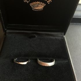 【DITIQUE（ディティーク）の口コミ】 希望している指輪を自分たちで考えて作成できたところ。
スタッフさんが一…