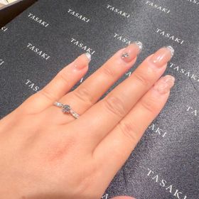 【TASAKI(タサキ)の口コミ】 地金が見えずにきらきらに輝く指輪が良かったのでパヴェダイヤのついたリ…