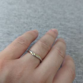 【ケイウノ ブライダル(K.UNO BRIDAL)の口コミ】 指輪のおすすめポイントとしては、プラチナだけでなく、ゴールドが入って…
