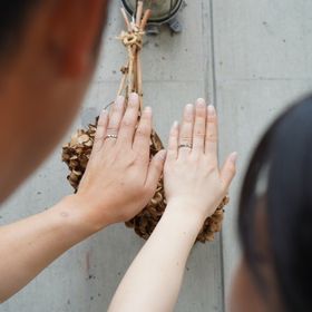 【THREE TREES(スリーツリーズ)の口コミ】 指輪を交換して、相手の指輪を作成しました。表面の凸凹はオーナーさんの…