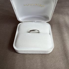 【COCKTAIL(カクテル)の口コミ】 指輪のデザインは他の指輪に比べてシンプルながらも少しダイヤモンド等の…