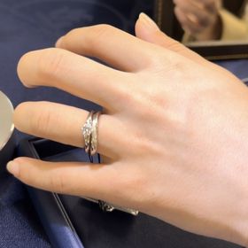 【エクセルコダイヤモンド(EXELCO DIAMOND)の口コミ】 結婚式場からのキャンペーンからの参加でした。
重ね付けした時の綺麗さを…
