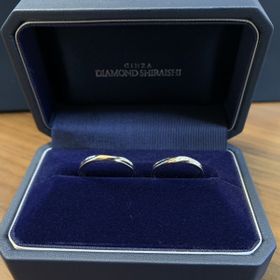 【銀座ダイヤモンドシライシの口コミ】 シンプルながらも他にない品のあるウェーブがお気に入りです。
年齢を重ね…