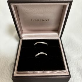 【アイプリモ(I-PRIMO)の口コミ】 ウェーブのデザインが指を細く見せてくれるところ、男性、女性用ともに上…