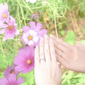 【俄(にわか)の口コミ】 シンプルだけど美しさのあるデザインで、ウェーブの形が日本人の指にすご…