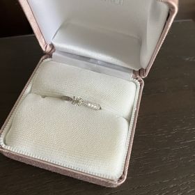 【ジュエリーツツミ(JEWELRY TSUTSUMI)の口コミ】 店頭に並んでいた既製品を選びました。デザインがアンティークでとても好…