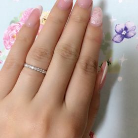 【銀座ダイヤモンドシライシの口コミ】 婚約指輪をエタニティリングにしたくて探していました。いろんな店舗でエ…