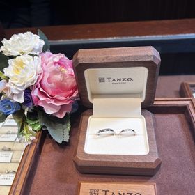 【TANZO.(鍛造指輪)の口コミ】 2人のオリジナルの指輪がつくれ、品質も良いためおすすめです
ミル等のデ…
