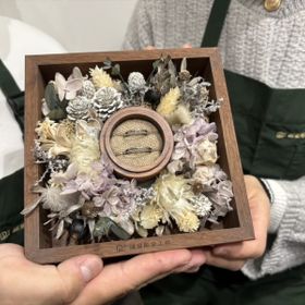 【鎌倉彫金工房の口コミ】 シンプルで身につけやすく、1.5mmと2.0mmで迷いましたが、指が太いので結…