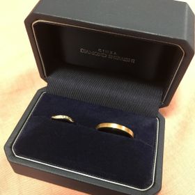 【銀座ダイヤモンドシライシの口コミ】 お互いの指の大きさが全く違うので、ペアにはせず、それぞれ好みのリング…