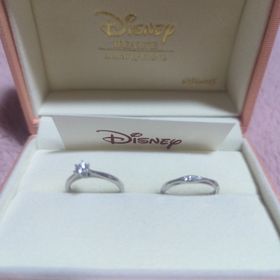 【ケイウノ ブライダル(K.UNO BRIDAL)の口コミ】 アリエルがモデルだが、強調しすぎず、でもポイントがありシンプルで可愛…