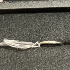 【ティファニー(Tiffany & Co.)の口コミ】 細目のストレートタイプの指輪にダイヤモンドが3石ついたシンプルなデザイ…