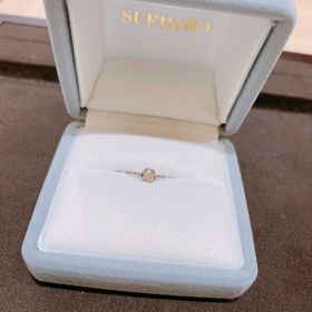 【SUEHIRO(スエヒロ)】の口コミ 花のデザインで探していました。
せっかく買ってもらうものなので、普段か...