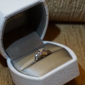 【I's stone(アイズストーン)の口コミ】 スタイリッシュなんだけど、可愛い。可愛い過ぎずにスタイリッシュ。そん…