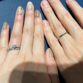 【銀座ダイヤモンドシライシの口コミ】 キラキラしたものが好きなので、
ハーフエタニティがいいな
でも職場にも…