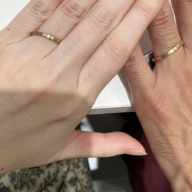 【TIARA(ティアラ)】の口コミ ゴールドのアンティークっぽい雰囲気のデザインの指輪をたくさん見せて頂き...