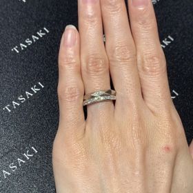 【TASAKI(タサキ)の口コミ】 ファセットと重ね付けがしたく、結婚指輪としてタサキのエタニティリング(…