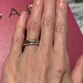 【ブルガリ(BVLGARI)の口コミ】 ファセットに合わせるエタニティタイプの結婚指輪を探していて、写真下の…