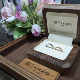 【TANZO.(鍛造指輪)の口コミ】 夫と私がそれぞれ気に入ったデザインで作ることを重視しました。スタッフ…