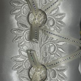 【PILOT BRIDAL(パイロットブライダル)の口コミ】 耐久性がある。
金属アレルギーでにくい。
鍛造作り。
セミオーダー。
誕…