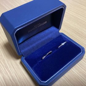 【銀座ダイヤモンドシライシの口コミ】 指輪を普段からつかないので、指輪選びにはつけても違和感のないものを探…