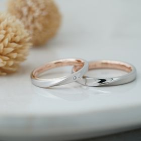 【THREE TREES(スリーツリーズ)の口コミ】 私は内側にピンクゴールド、外側にプラチナを選びました。ピンクゴールド…