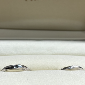 【ケイウノ ブライダル(K.UNO BRIDAL)の口コミ】 新郎新婦が共に気に入るデザインになかなか出会えない中、こちらでデザイ…