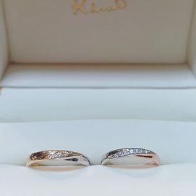 【ケイウノ ブライダル(K.UNO BRIDAL)の口コミ】 お互いが指輪の好みが違うところからのスタートでした。フルオーダーが目…