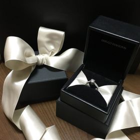 【エクセルコダイヤモンド(EXELCO DIAMOND)の口コミ】 とにかくダイヤモンドがきれい！それに、よりダイヤモンドが際立つデザイ…