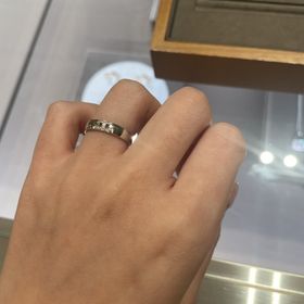 【エルメス(HERMES)の口コミ】 友人が結婚指輪や婚約指輪で着用しているのをInstagramで見つけました。オ…