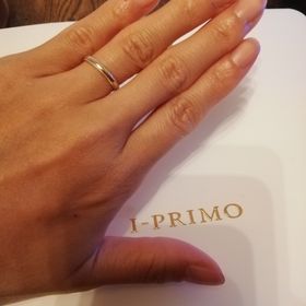 【アイプリモ(I-PRIMO)の口コミ】 当初色の付いた指輪(ゴールド系)を探していましたが、色々な種類やデザイ…