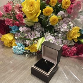 【アイプリモ(I-PRIMO)の口コミ】 シンプルなデザインにダイヤモンドが光輝き、とても良いです。価格もお手…