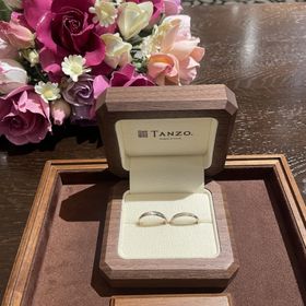 【TANZO.(鍛造指輪)の口コミ】 丈夫な結婚指輪ということで来店しました。出来上がりを確認すると、ごつ…
