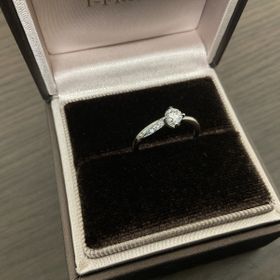 【アイプリモ(I-PRIMO)の口コミ】 外国ブランドはリングの形状としてストレートが多く、つけられた感が強く…