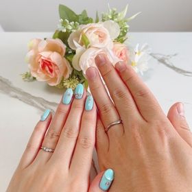 【銀座ダイヤモンドシライシの口コミ】 細い作りの指輪なので指が長く細いタイプの私はつけるととても映える商品…